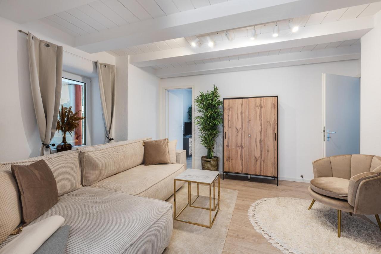 Terrace Apartment With 5 Rooms, Whirlpool And Bbq Augsburg Exterior foto